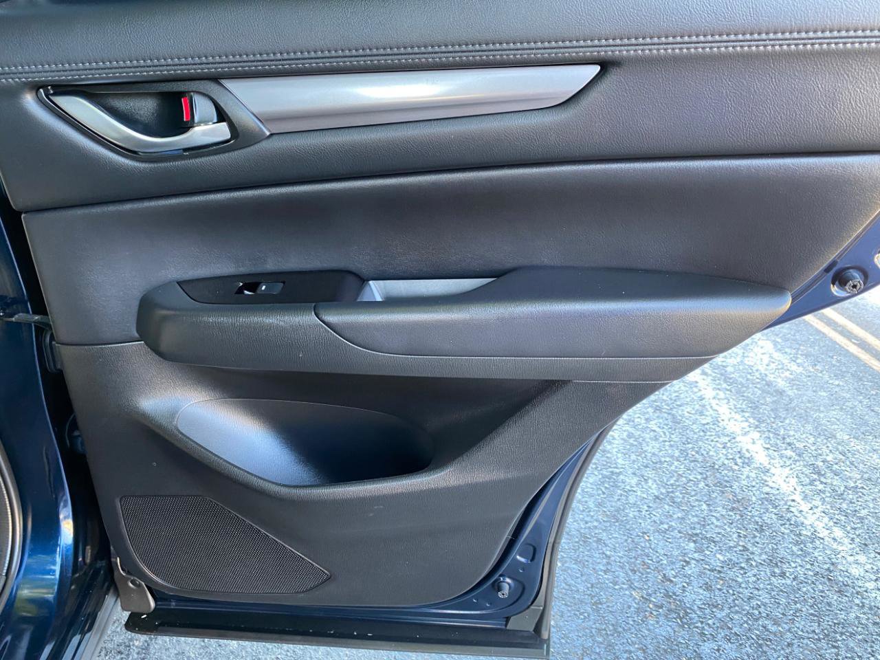 Used 2018 MAZDA CX-5 Touring w/ Preferred Equipment Package FWD image 33