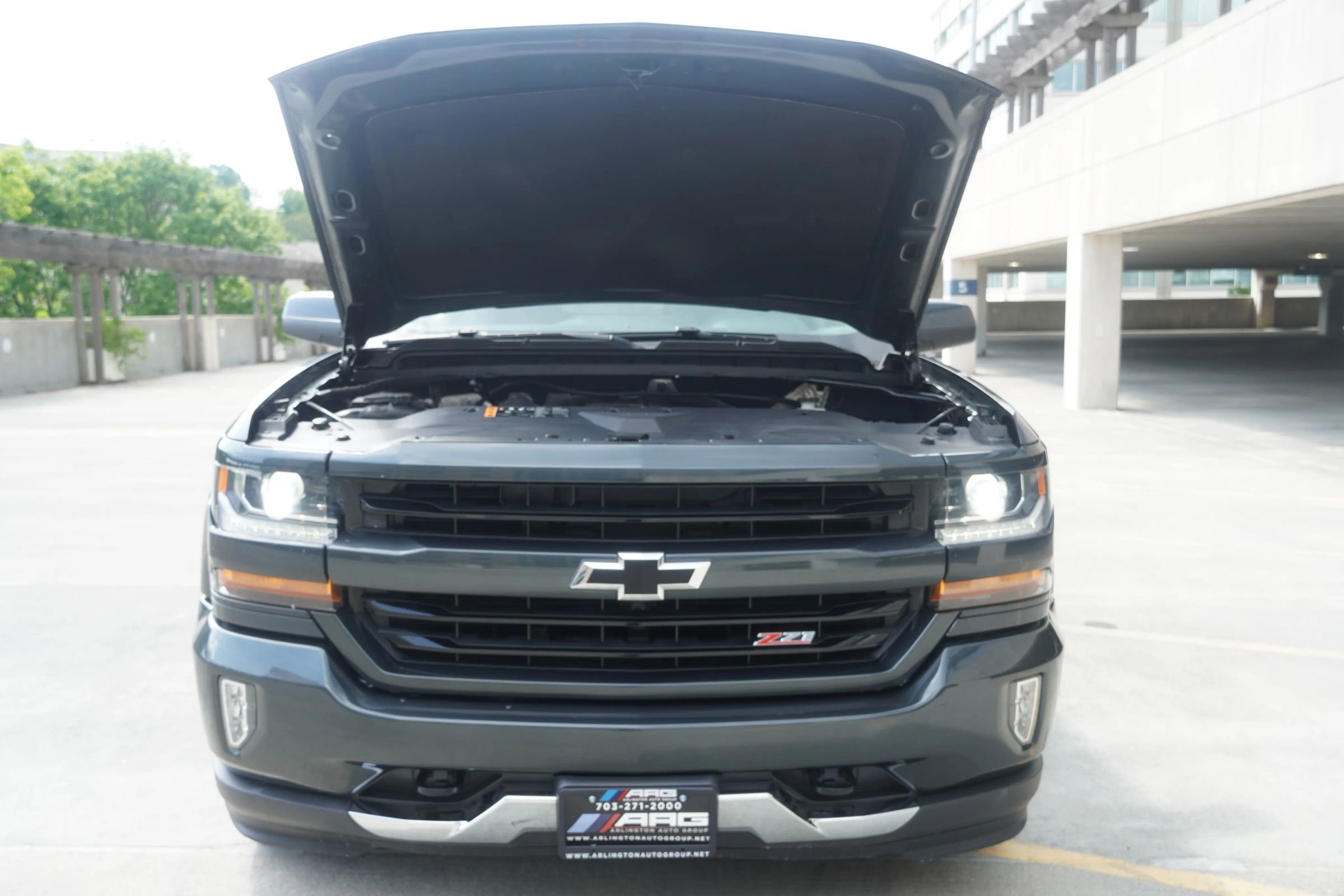 Used 2017 Chevrolet Silverado 1500 LT w/ All Star Edition AWD/4WD image 32