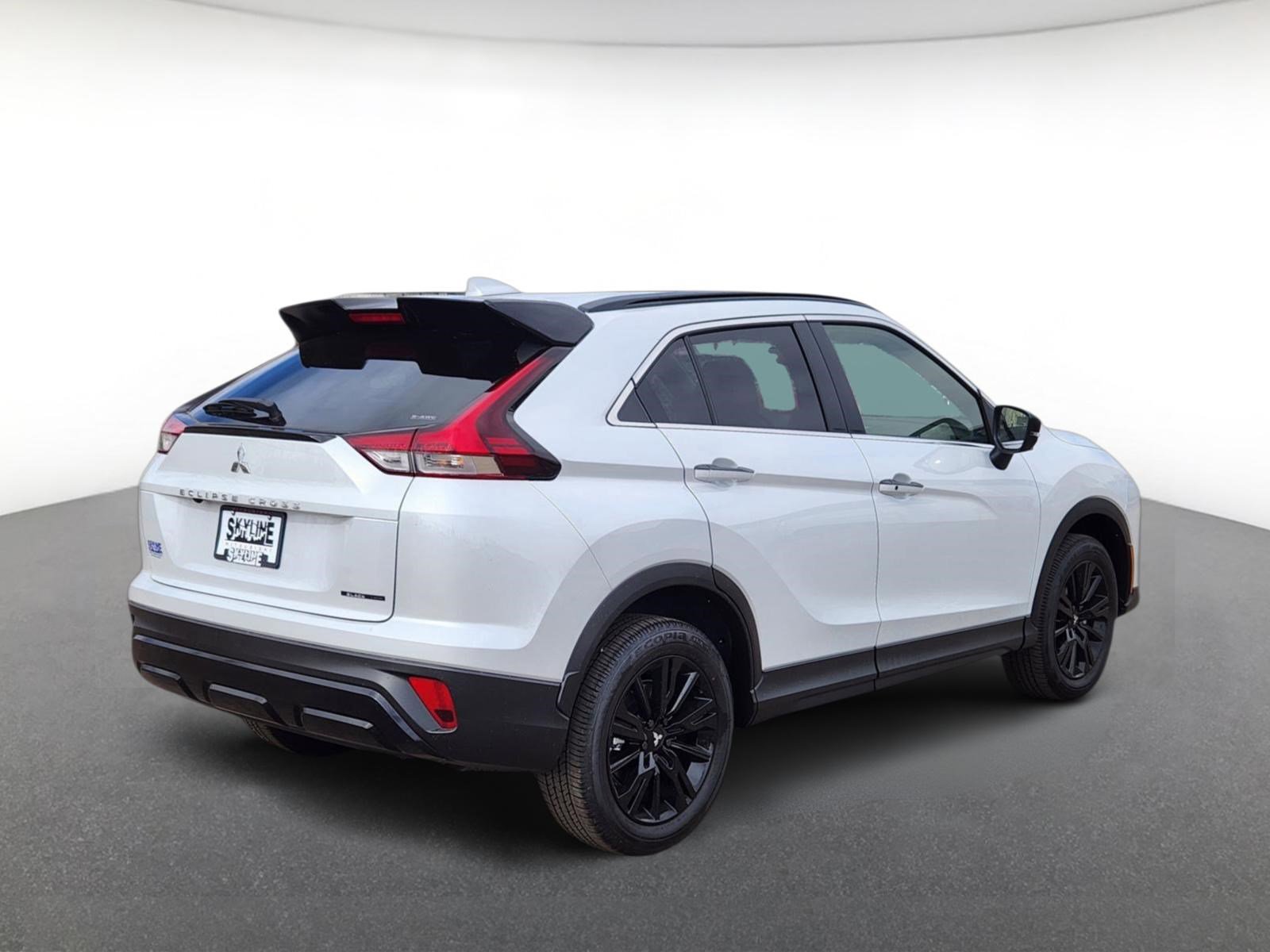 New 2026 Mitsubishi Eclipse Cross AWD image 3