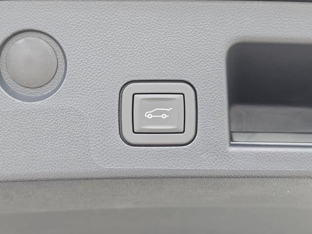 Used 2026 GMC Terrain Denali AWD/4WD image 16