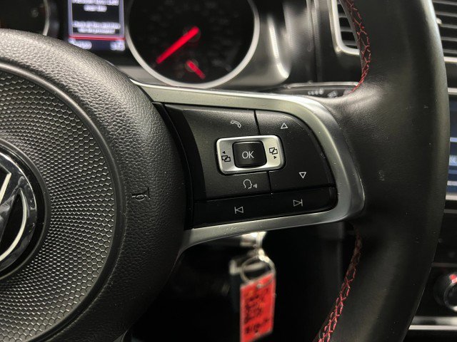 Used 2017 Volkswagen Golf S image 22