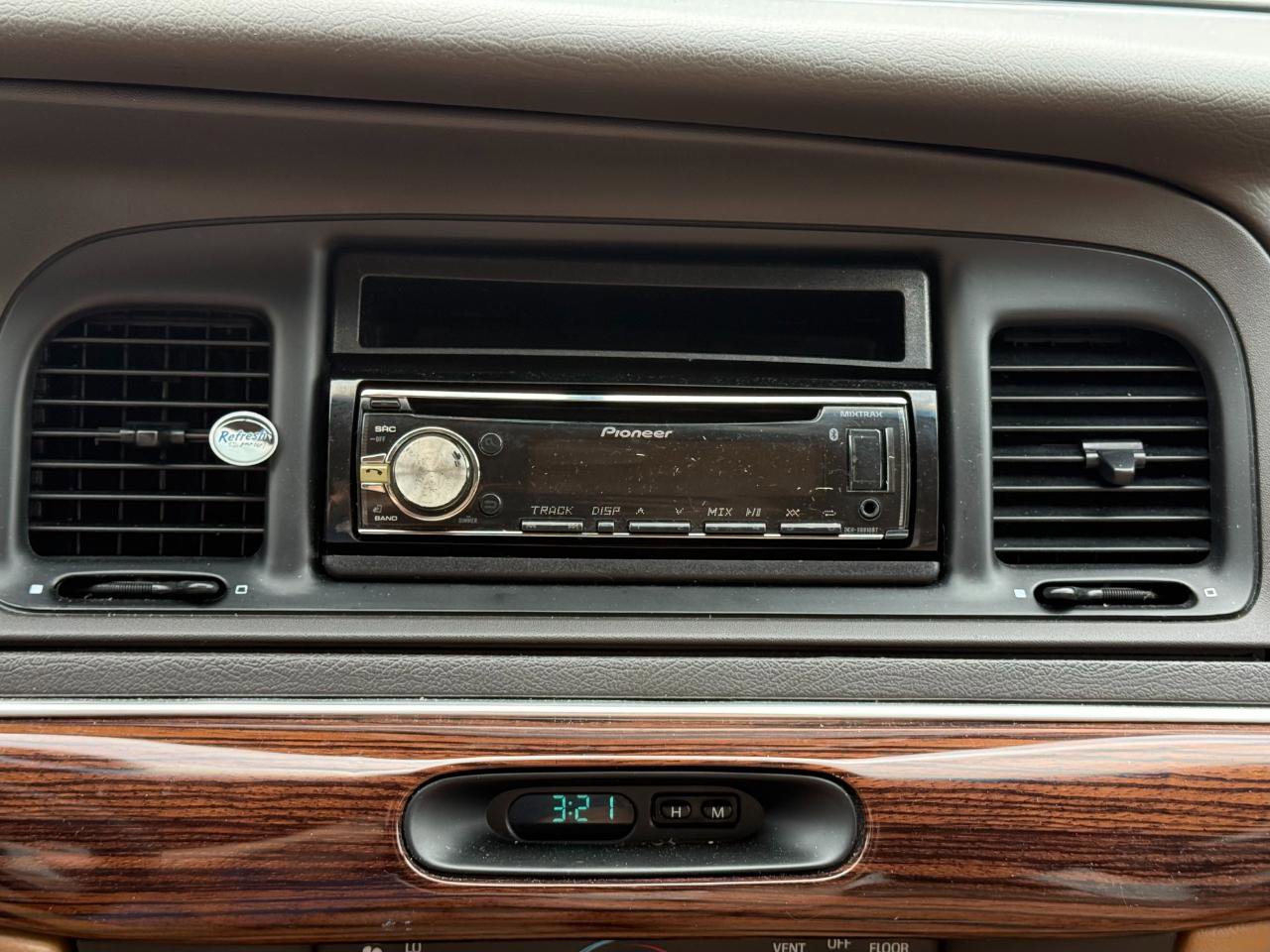 Used 1996 Mercury Grand Marquis LS RWD image 25
