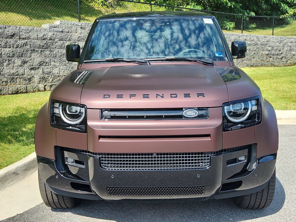 New 2026 Land Rover Defender 130 X-Dynamic SE AWD/4WD image 8