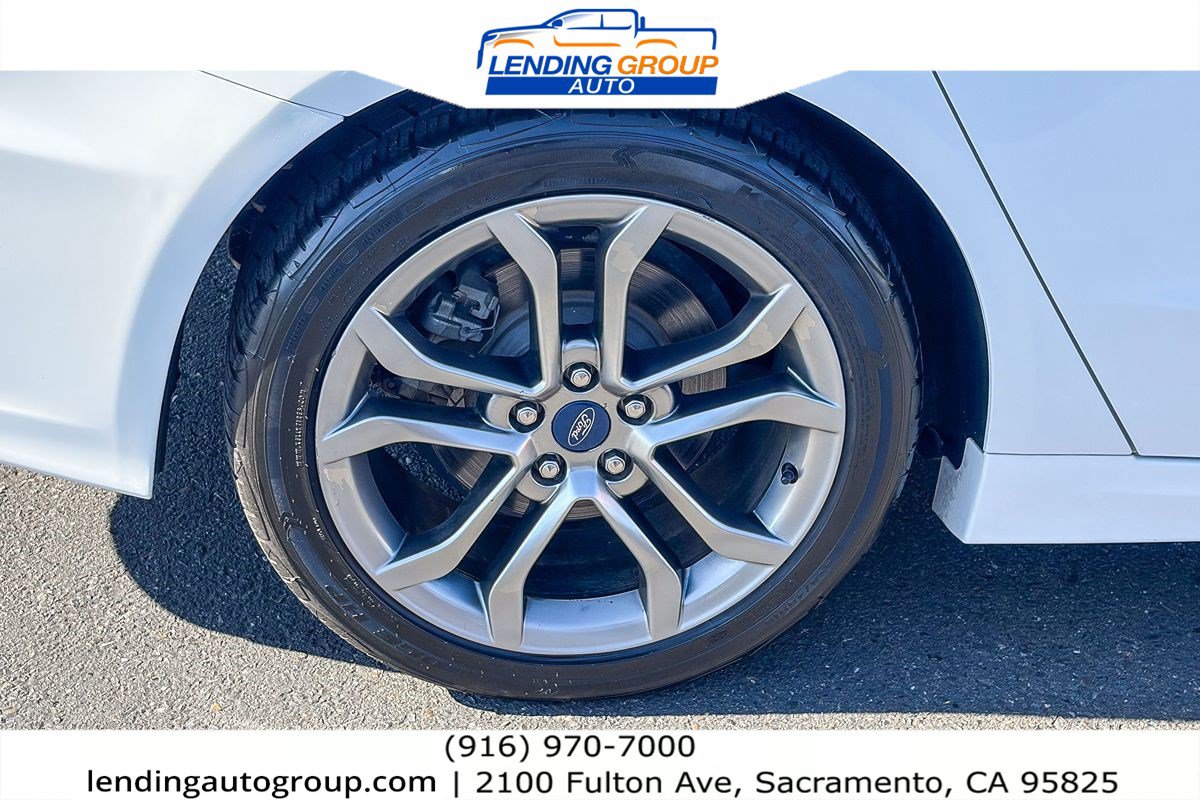 Used 2019 Ford Fusion Titanium FWD image 10