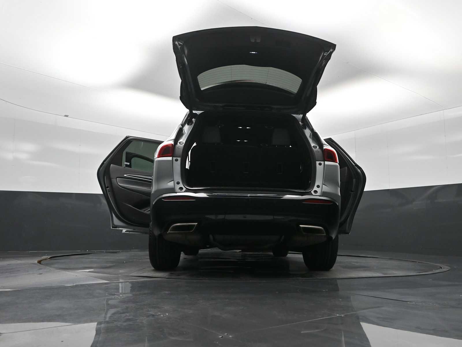 Used 2024 Buick Enclave Premium image 30