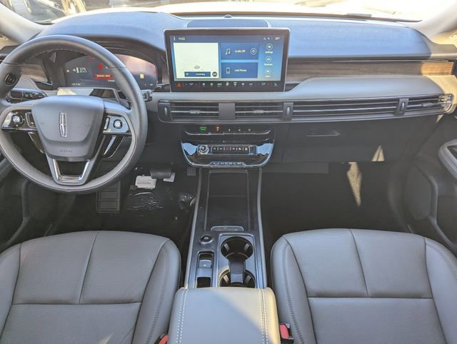 New 2025 Lincoln Corsair Reserve w/ Equipment Group 202A AWD/4WD image 14