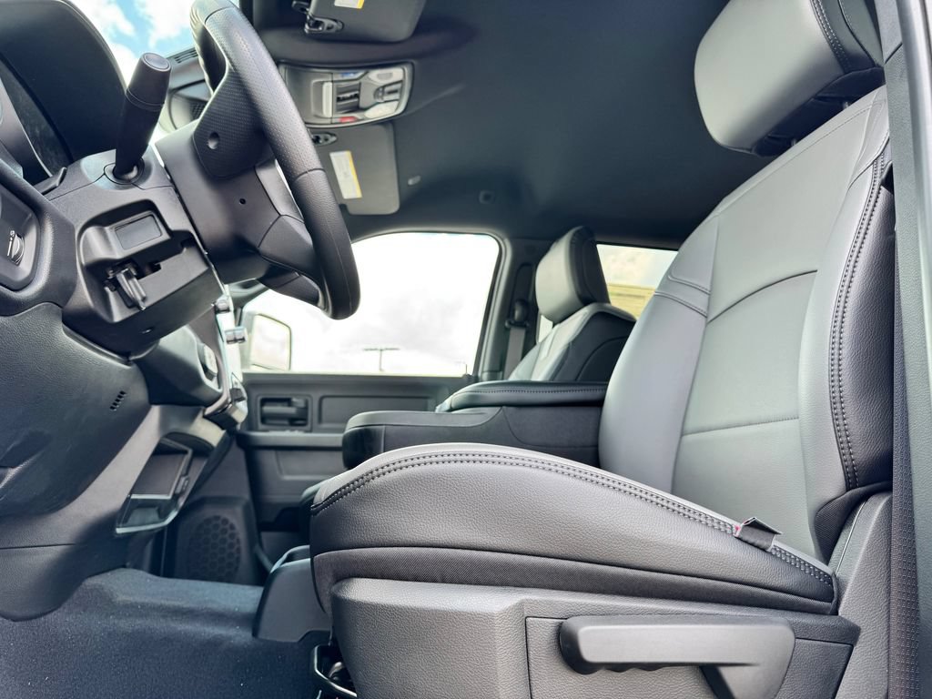 New 2026 RAM 3500 Tradesman AWD/4WD image 15