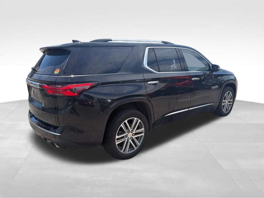 Used 2023 Chevrolet Traverse High Country FWD image 5