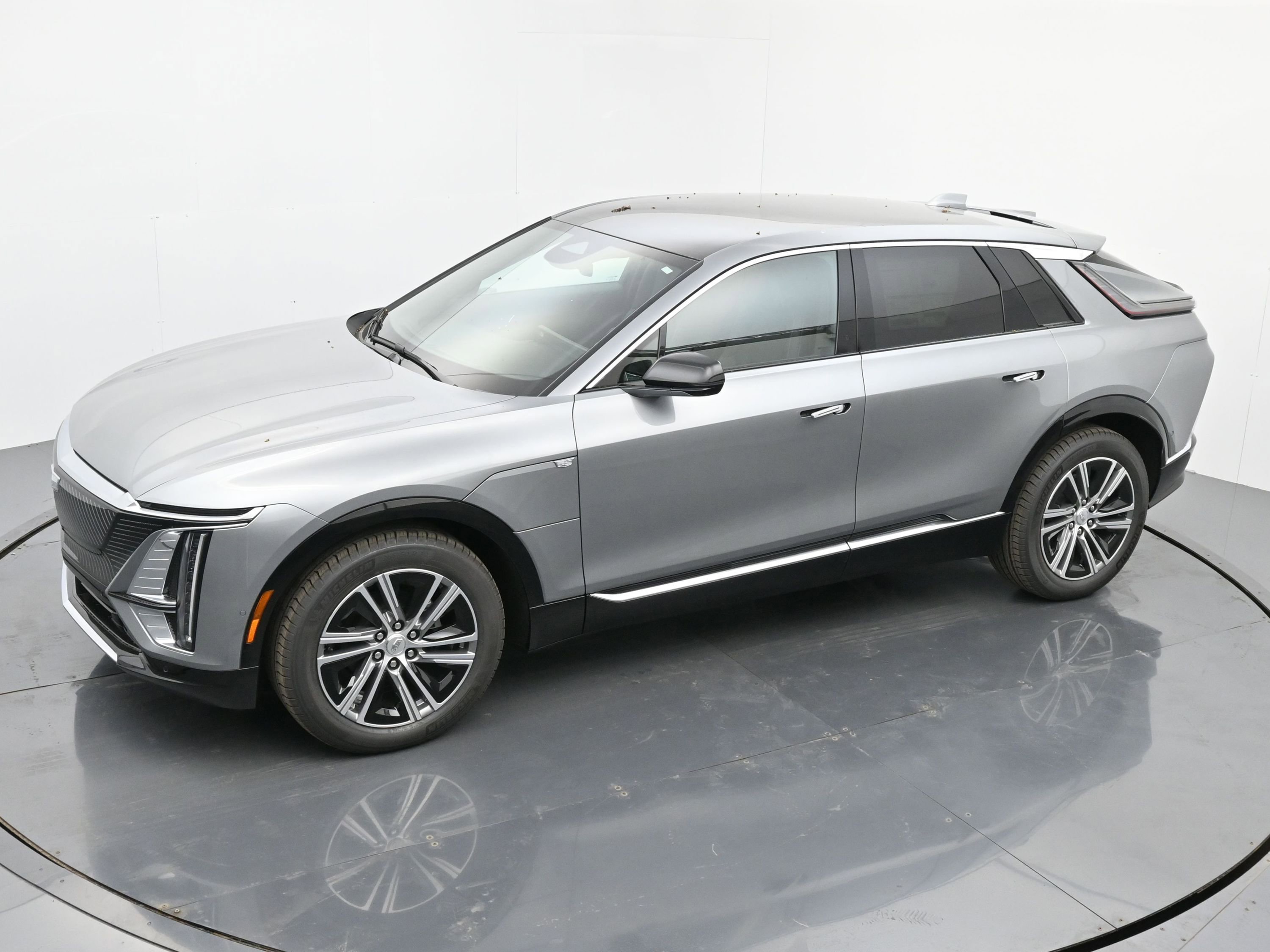 New 2025 Cadillac Lyriq Luxury image 24