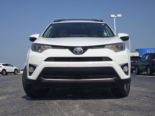 Used 2017 Toyota RAV4 XLE AWD/4WD image 9