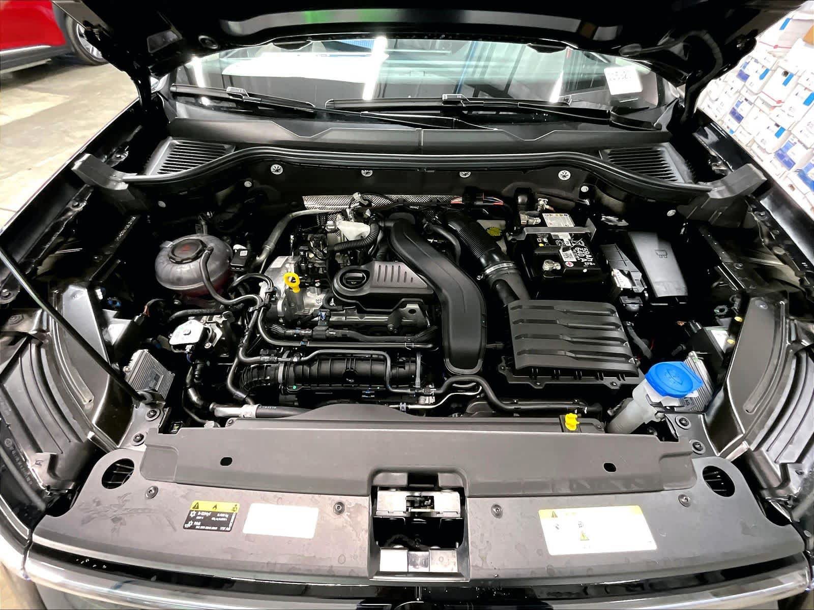 New 2026 Volkswagen Taos SEL AWD/4WD image 8