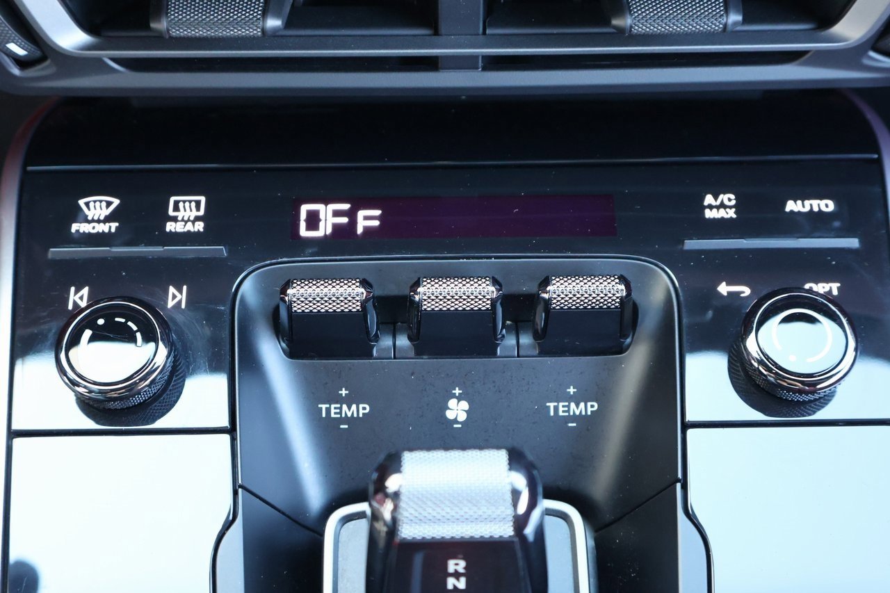 Used 2022 Porsche 911 Turbo S image 29