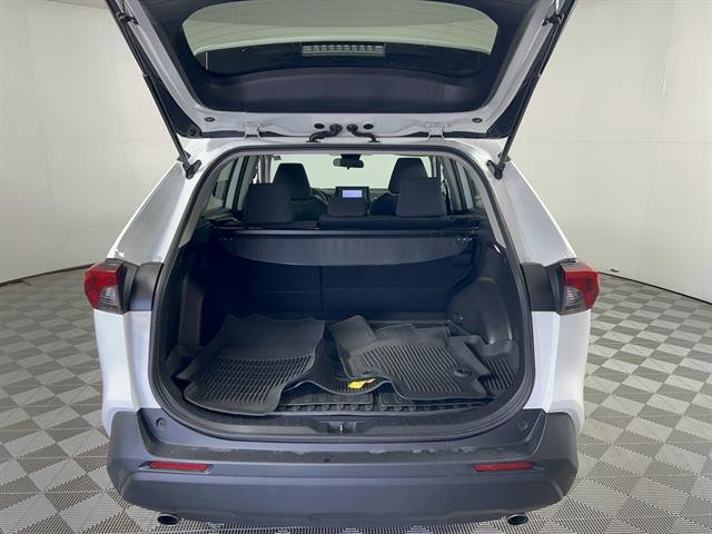 Certified 2022 Toyota RAV4 LE image 8