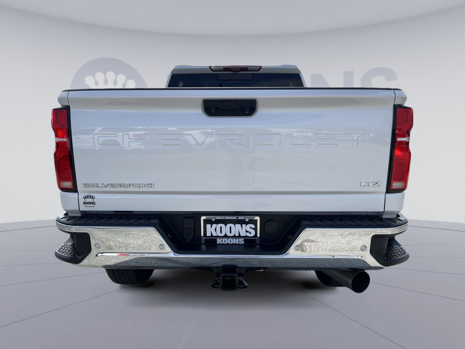 Used 2024 Chevrolet Silverado 2500 LTZ w/ LTZ Plus Package image 5