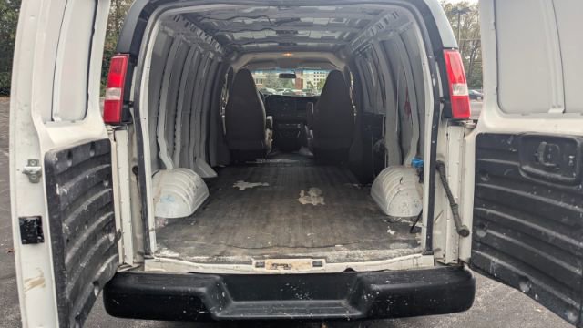 Used 2021 Chevrolet Express 2500 w/ Driver Convenience Package image 13