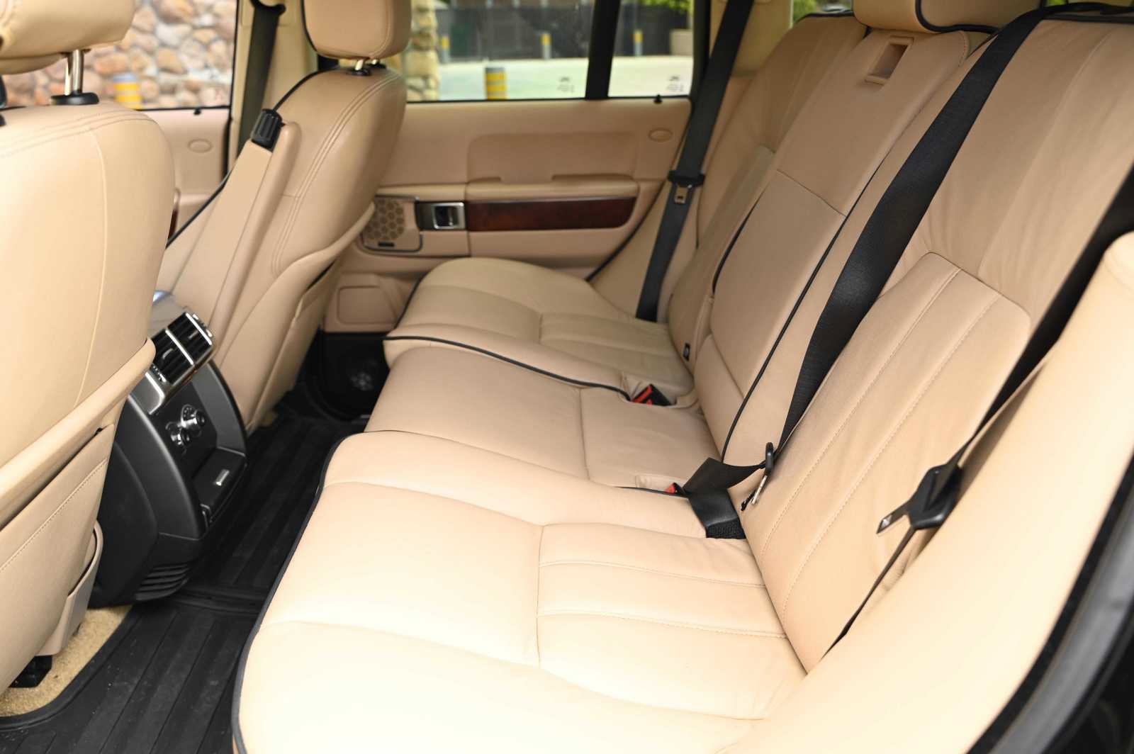 Used 2012 Land Rover Range Rover HSE AWD/4WD image 14