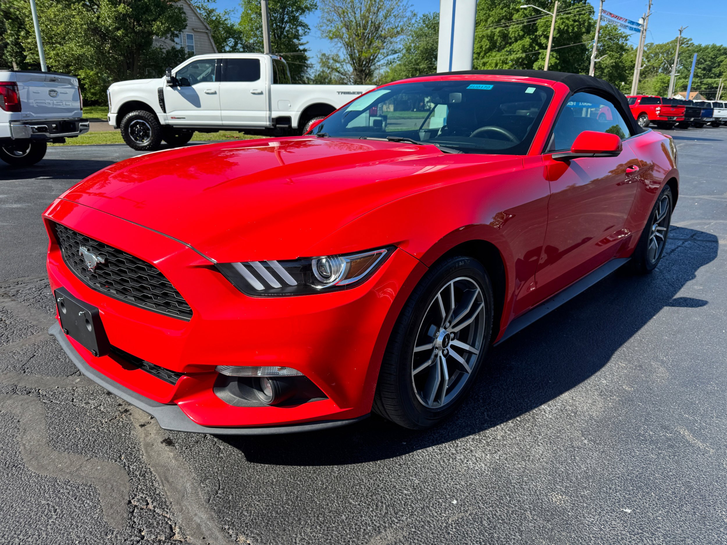 Used 2016 Ford Mustang Premium RWD image 3