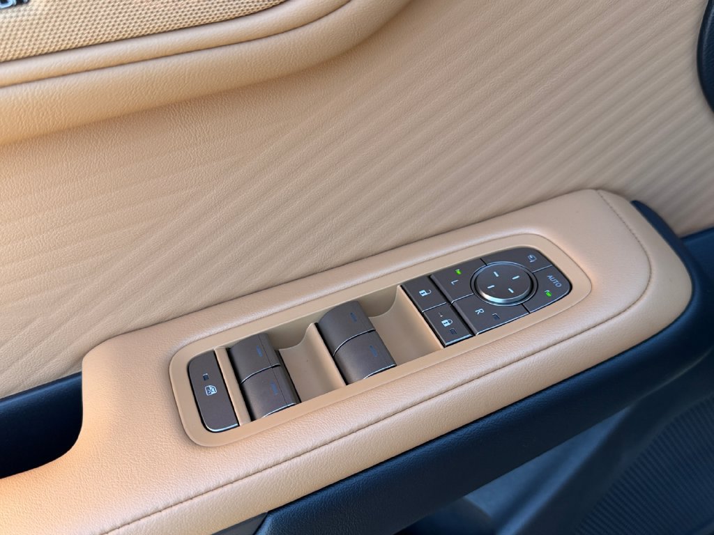 New 2026 Lexus ES 350h AWD w/ Cold Area Package image 13