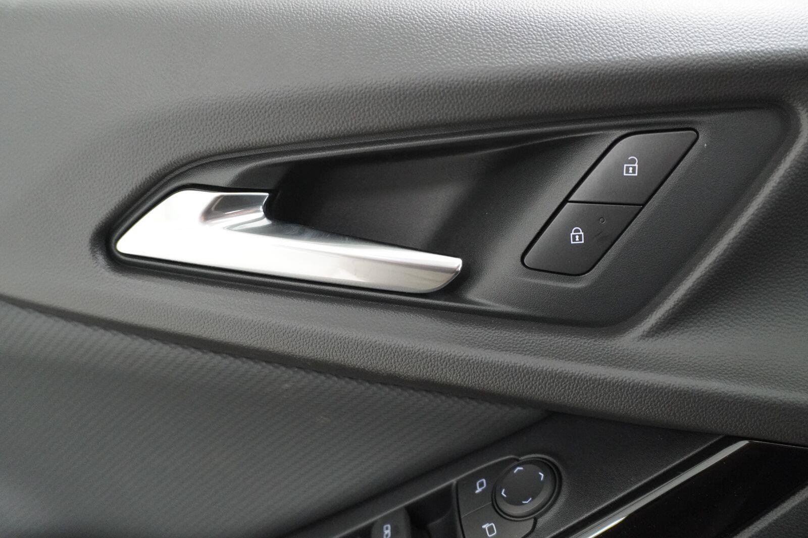 New 2027 Chevrolet Equinox LT w/ Safety and Technology Package FWD image 27