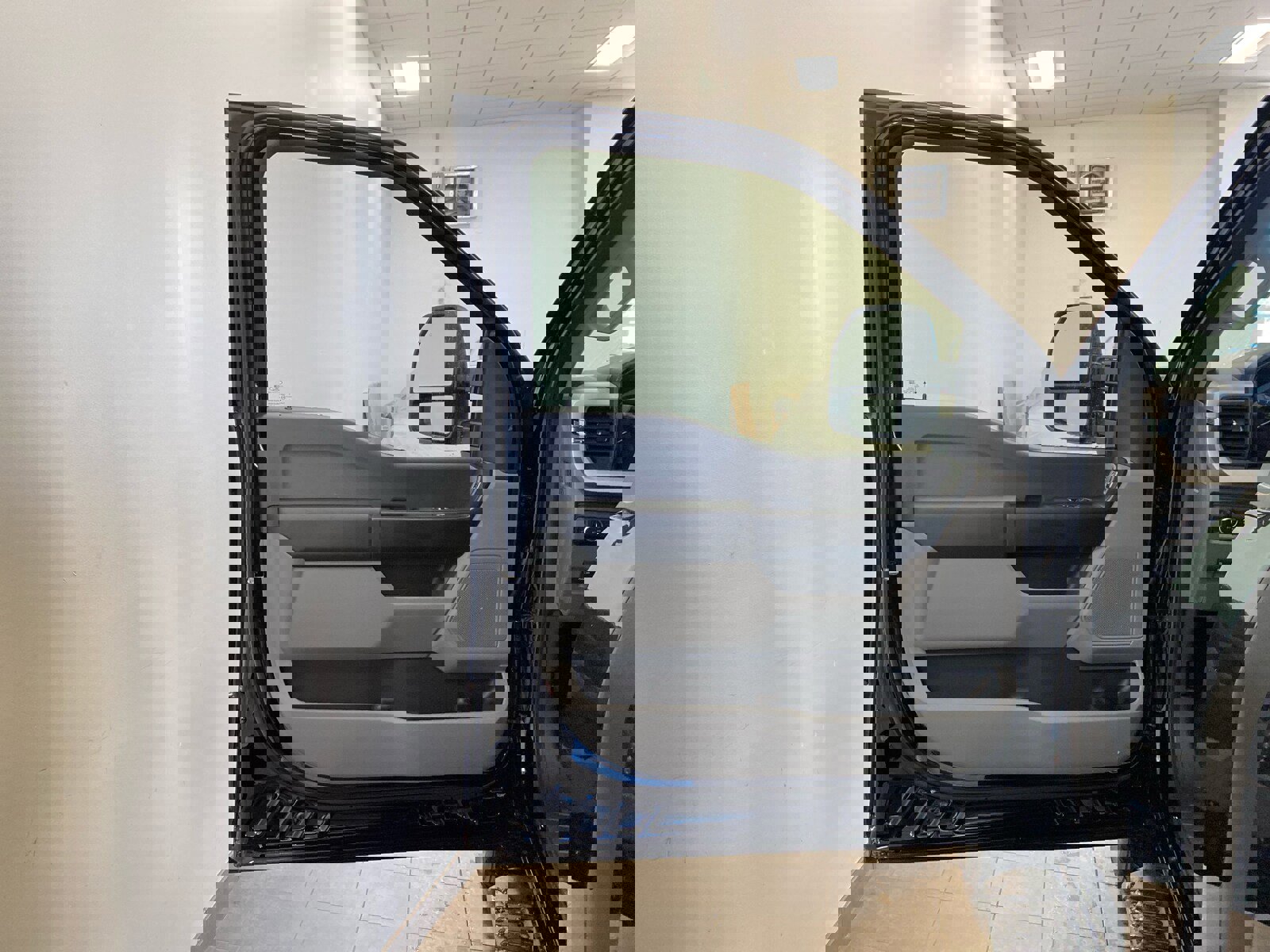 New 2026 Ford F250 XL w/ XL Chrome Package image 9