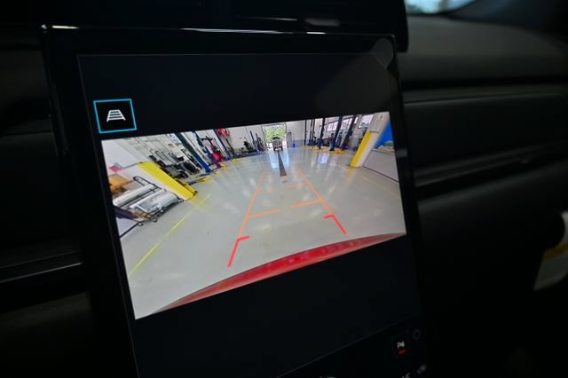 New 2026 GMC Terrain AT4 w/ LPO, Floor Liner Package AWD/4WD image 16