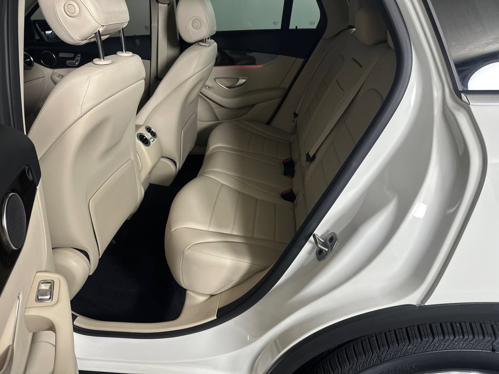 Certified 2022 Mercedes-Benz GLC 300 image 23