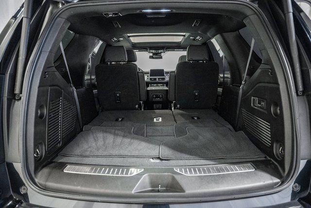 Used 2023 Chevrolet Tahoe Premier image 9