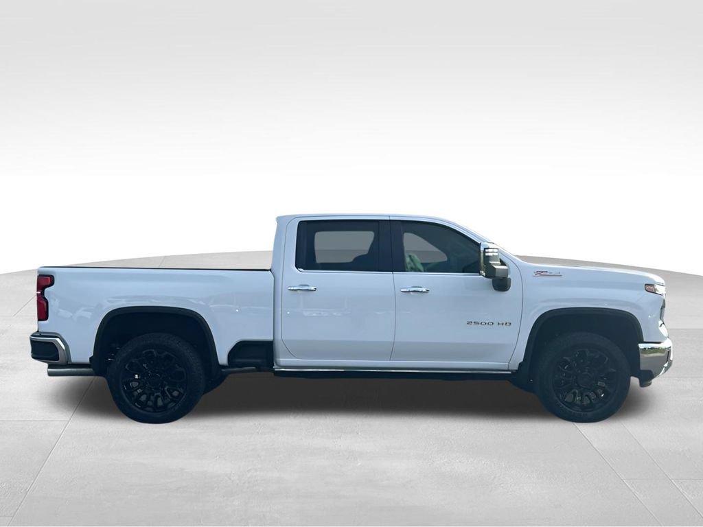 New 2026 Chevrolet Silverado 2500 LTZ w/ LTZ Plus Package AWD/4WD image 7