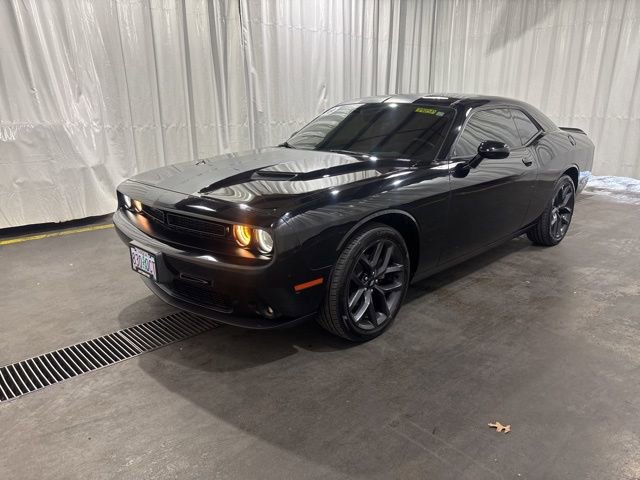 Used 2019 Dodge Challenger SXT w/ Blacktop Package image 8