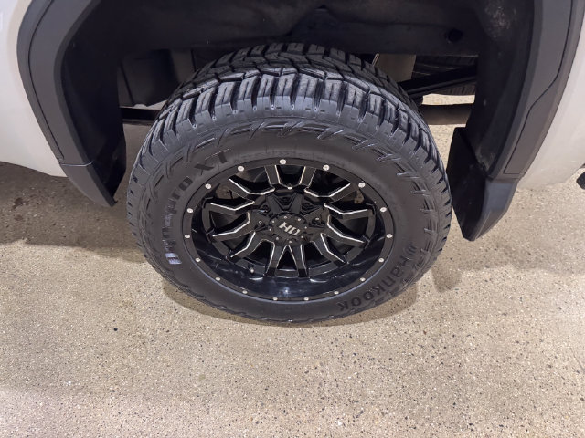 Used 2020 GMC Sierra 1500 Elevation AWD/4WD image 32