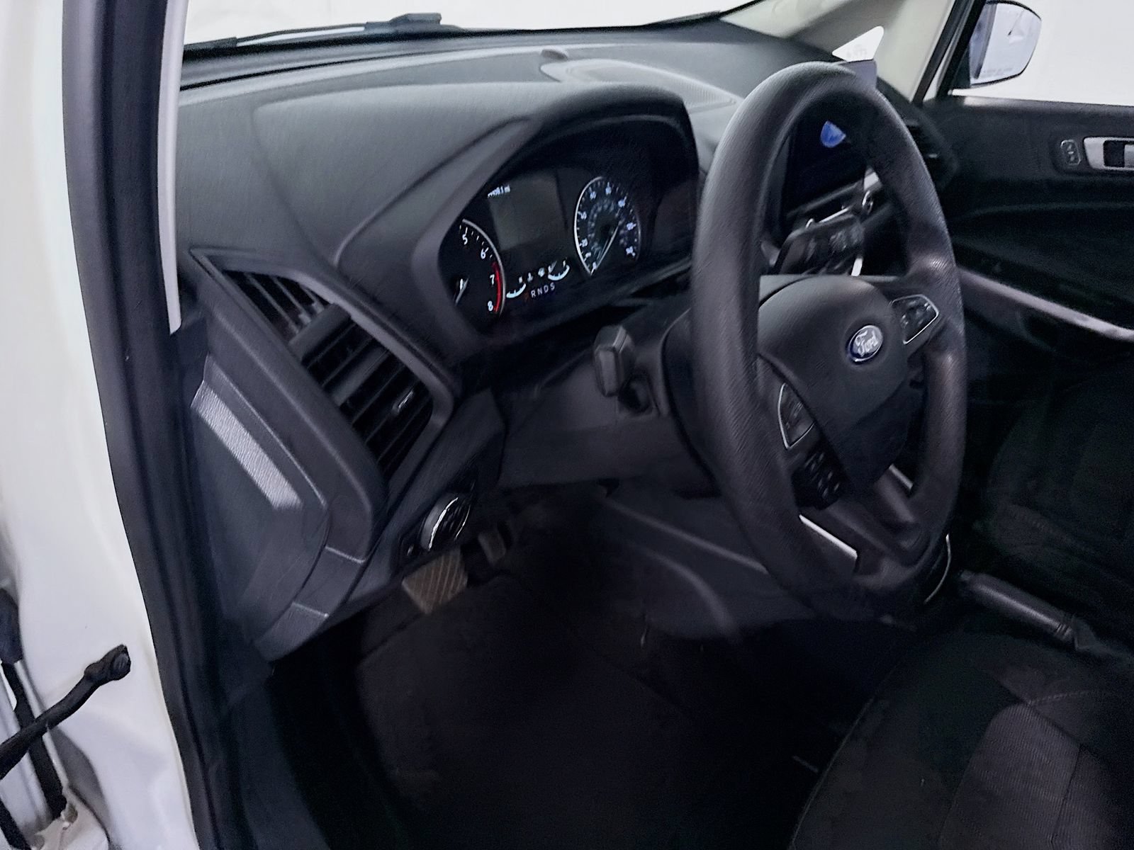 Used 2021 Ford EcoSport SE w/ SE Convenience Package FWD image 9