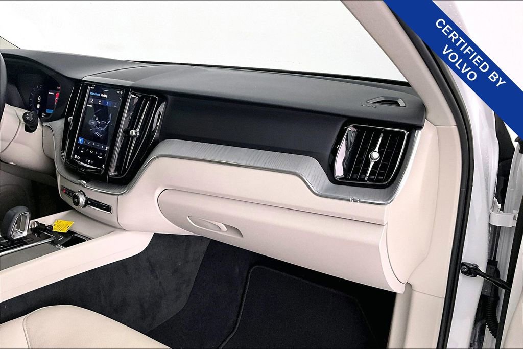 Used 2023 Volvo XC60 B5 Plus w/ Protection Package Premier image 21