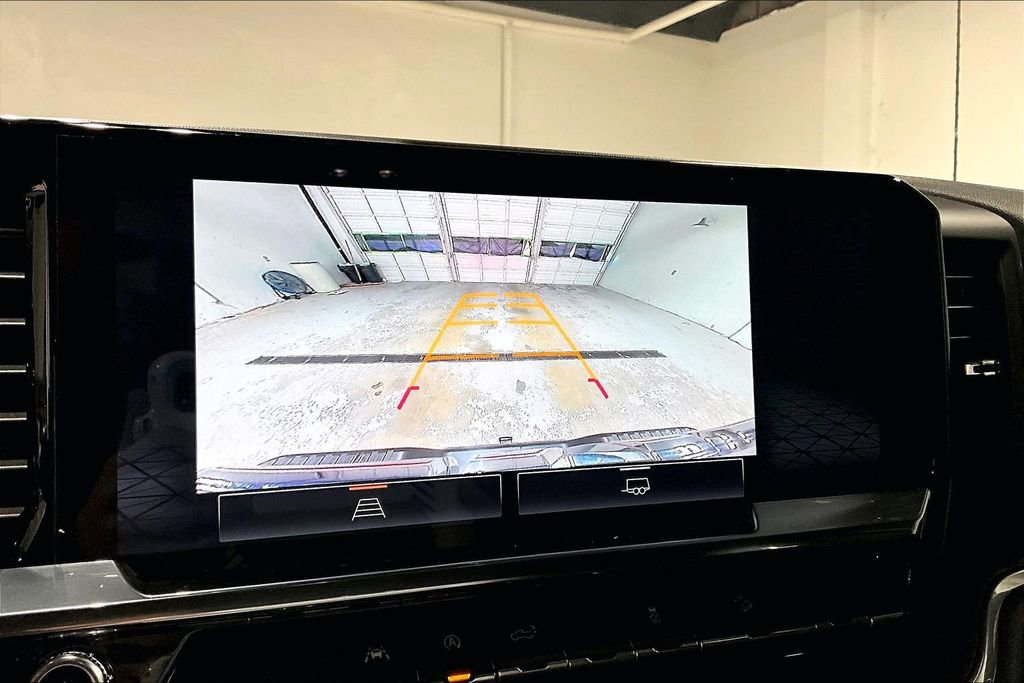 Used 2025 GMC Sierra 1500 SLT image 29