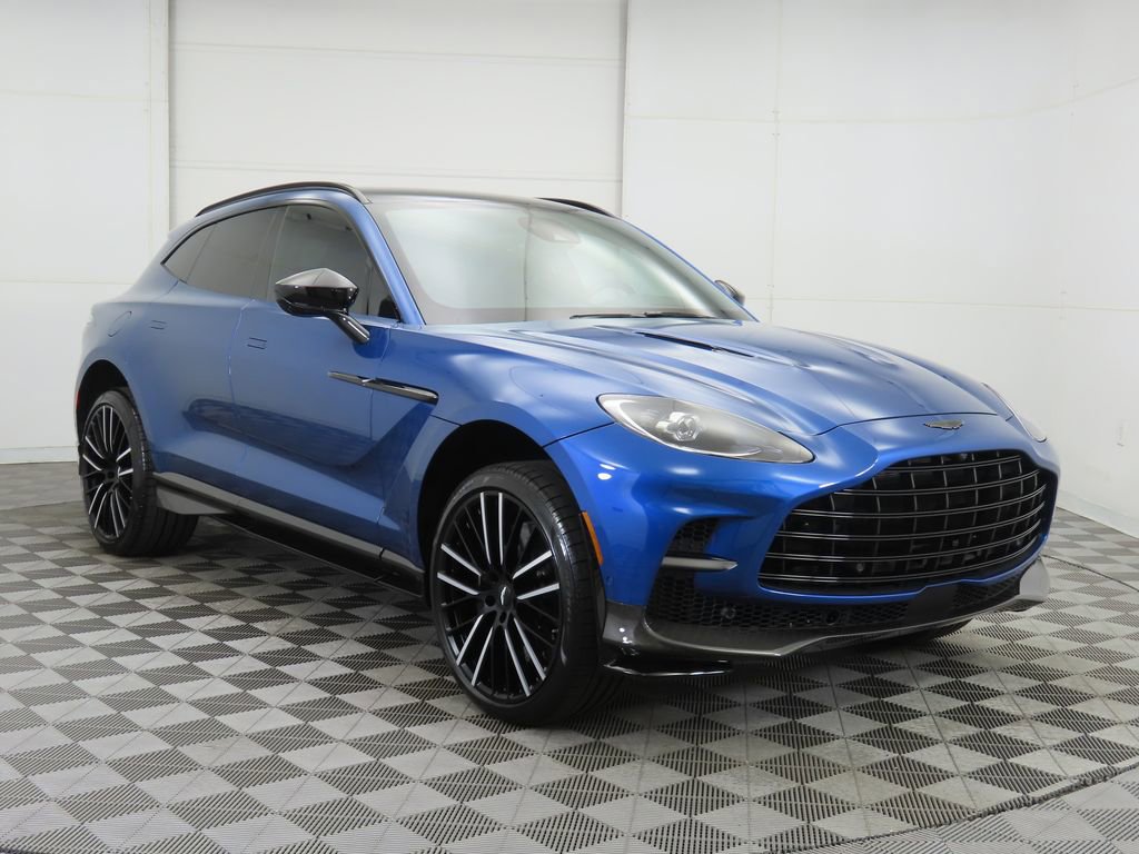 Used 2023 Aston Martin DBX 707 image 3