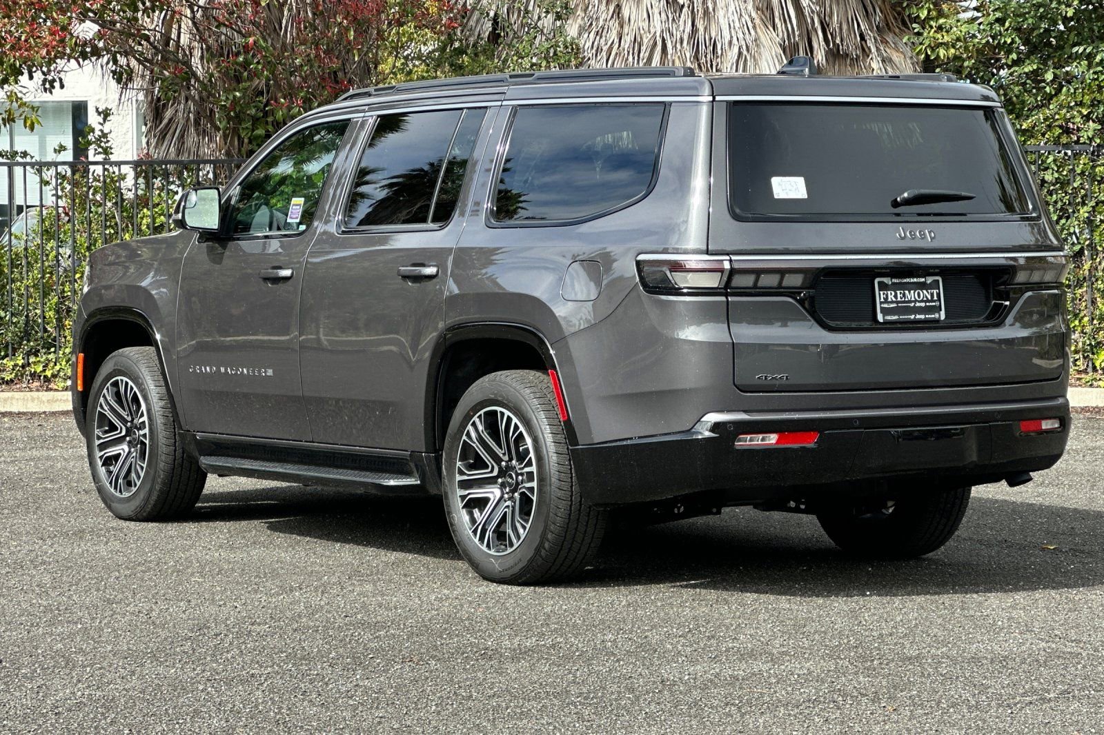 New 2026 Jeep Grand Wagoneer 4WD image 5