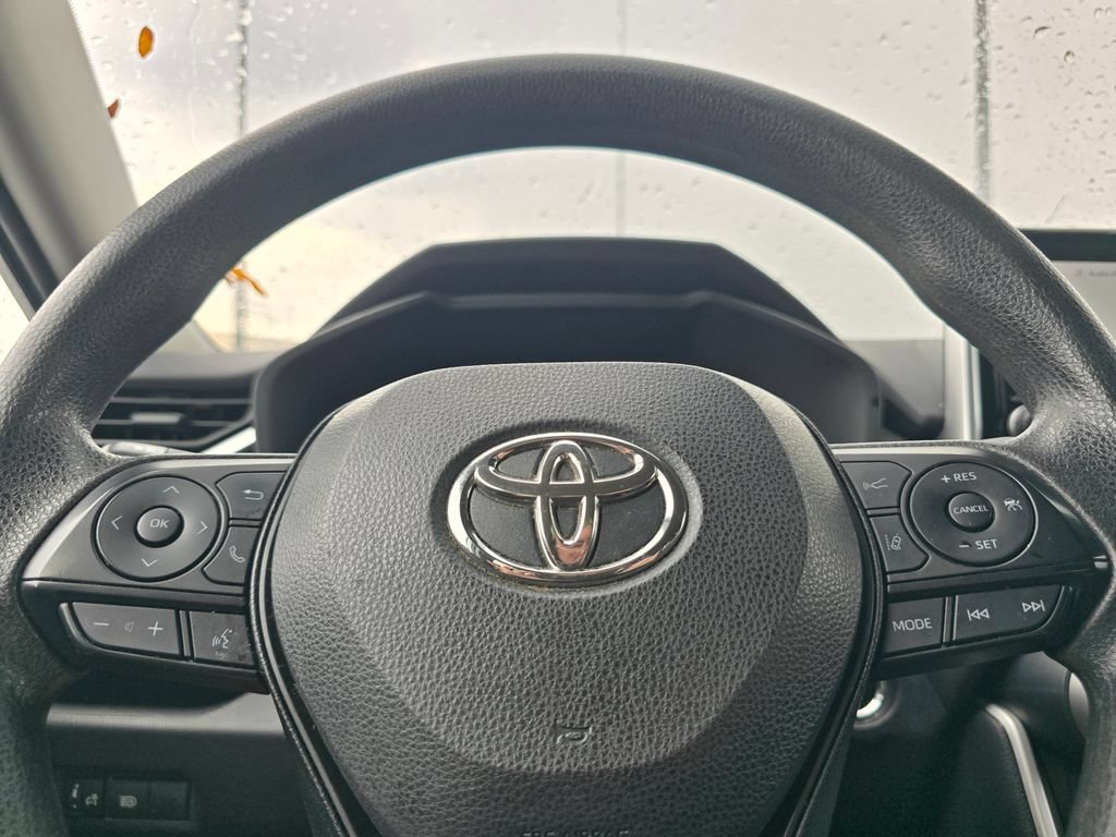 Certified 2025 Toyota RAV4 XLE AWD/4WD image 26
