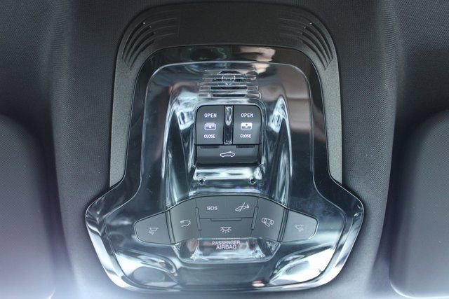 Used 2024 Alfa Romeo Stelvio Ti image 30