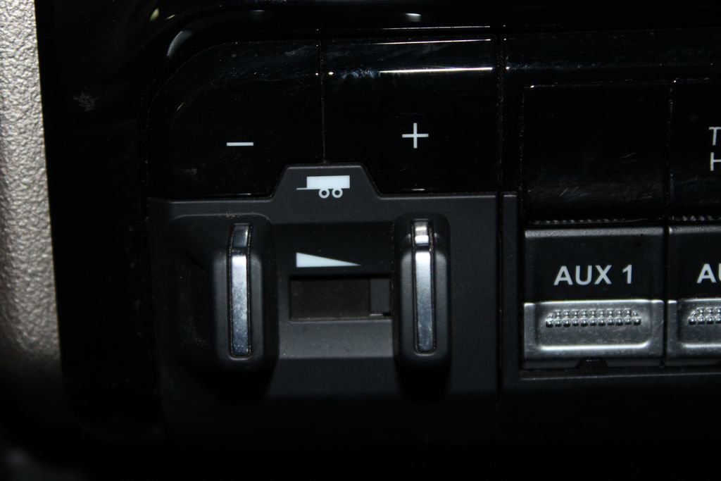 Used 2019 RAM 2500 Laramie w/ Black Appearance Package image 43