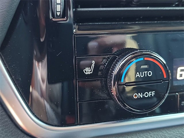 Used 2024 Nissan Rogue SL image 35