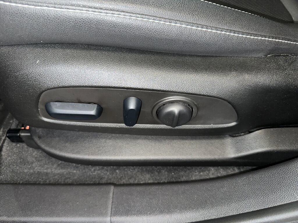 Certified 2024 Chevrolet Blazer LT w/ LPO, Floor Liner Package image 6