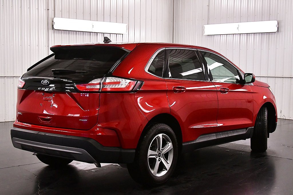 Used 2024 Ford Edge SEL w/ Convenience Package image 7