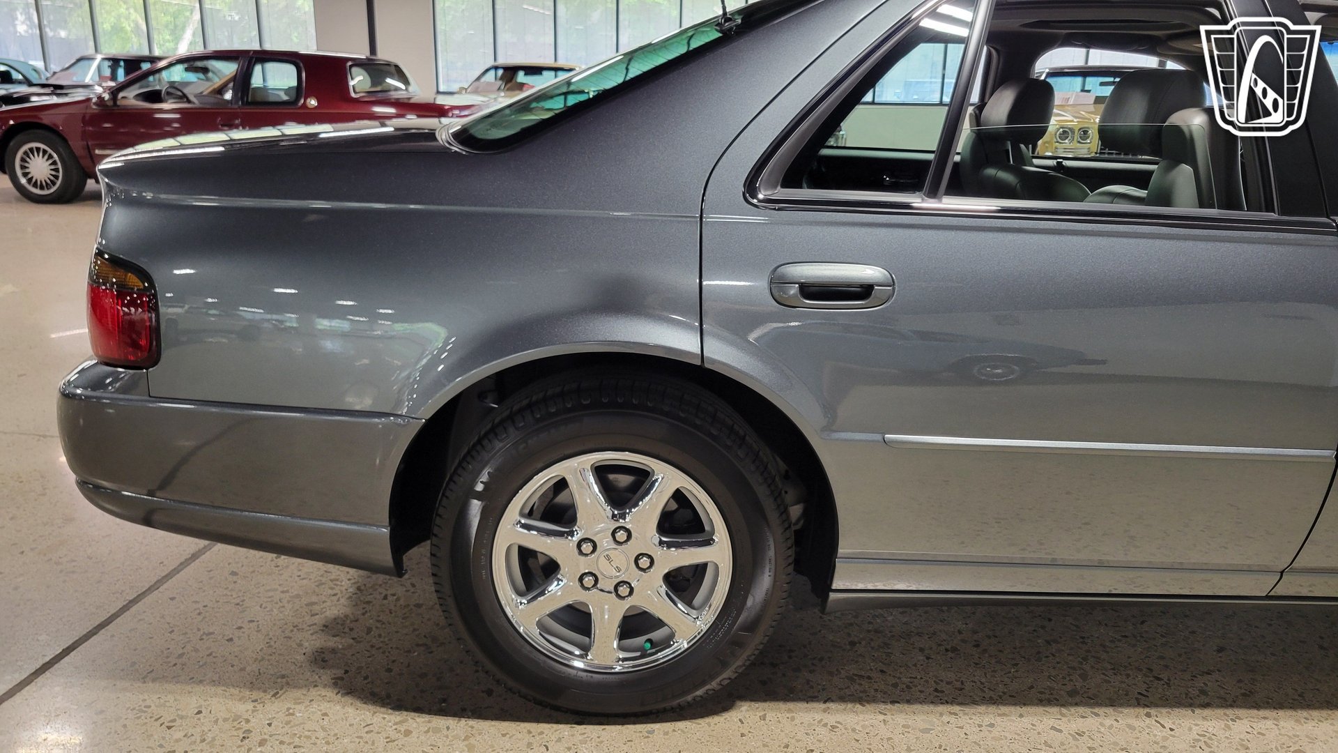 Used 2004 Cadillac Seville SLS w/ Preferred Equipment Group FWD image 39
