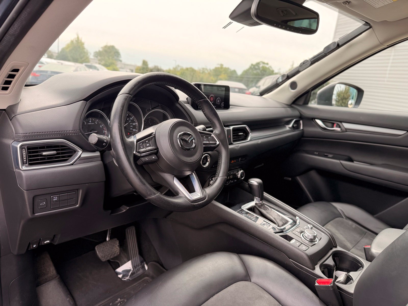 Used 2017 MAZDA CX-5 Touring w/ Preferred Equipment Package AWD/4WD image 24