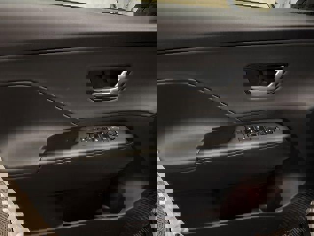 New 2024 Hyundai Kona Limited image 10