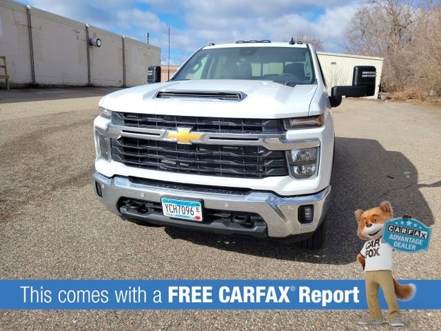 Used 2025 Chevrolet Silverado 3500 LT w/ All Star Edition image 2