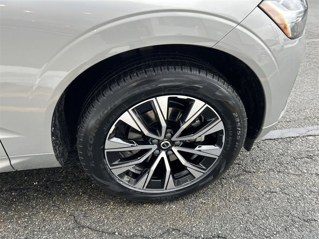 Certified 2023 Volvo XC60 B5 Core w/ Climate Package image 13