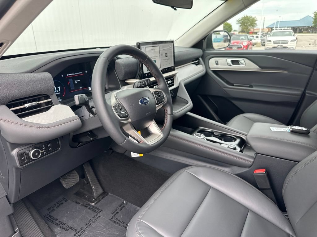 New 2026 Ford Explorer Active w/ Active Comfort Package AWD/4WD image 15