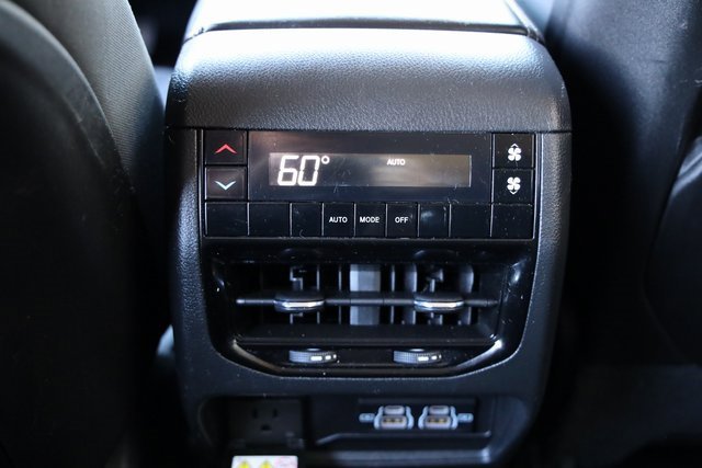 Used 2024 Jeep Grand Cherokee L Laredo w/ Luxury Tech Group I image 26