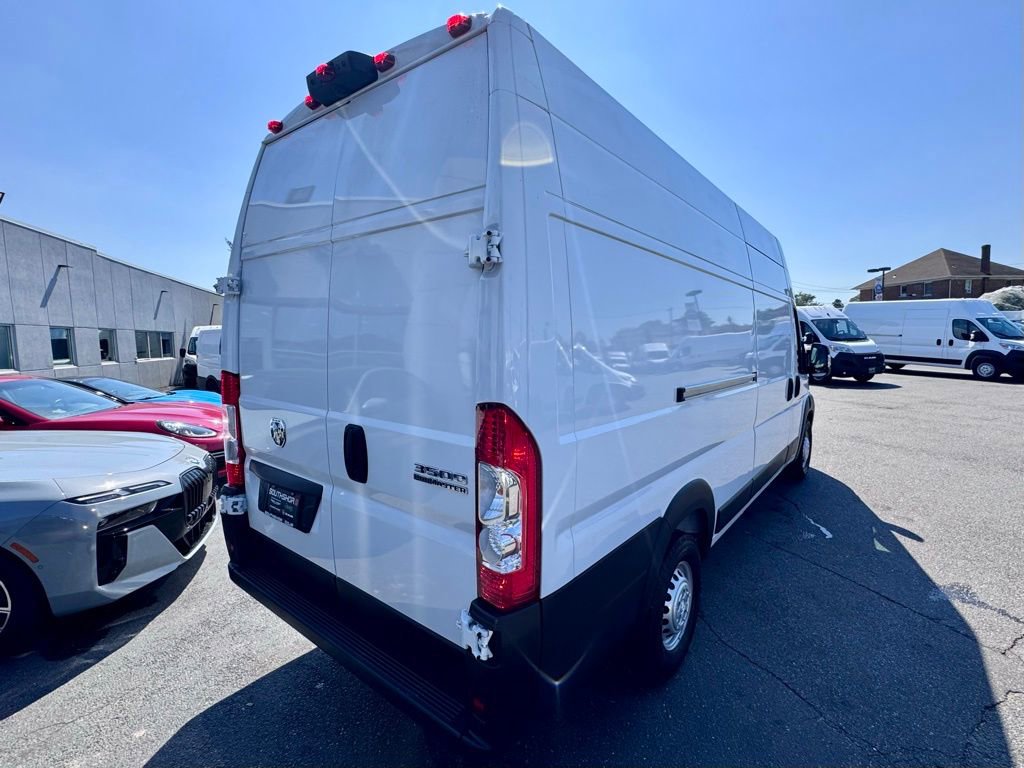 Used 2025 RAM ProMaster 3500 w/ Safety Group image 9