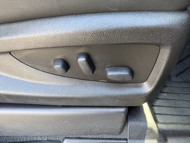 Used 2020 Chevrolet Suburban LT w/ RST Edition image 42